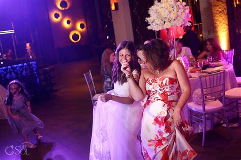 Playa del carmen single jewish girls